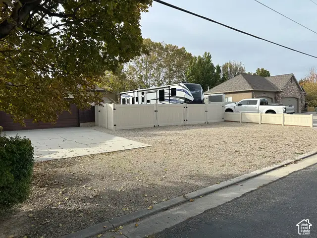 11220 S Lucas Ln W, South Jordan, UT 84095 - #3