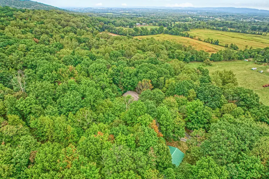 37740 Long Ln, Lovettsville, VA 20180 - Image #2