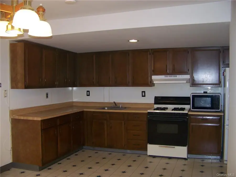 42 Hanford st, Middletown, NY 10940 - #2