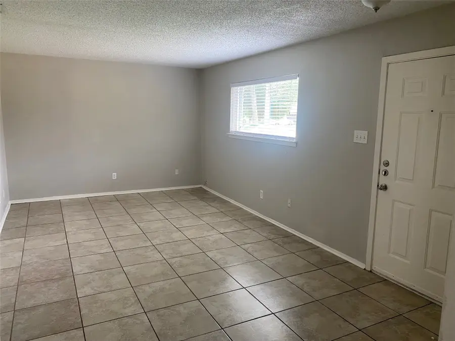 3313 Morris Avenue, Irving, TX 75061 - Image #3