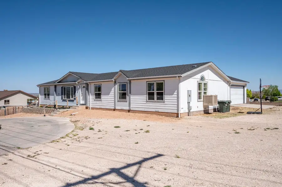 1637 E Midvalley Rd, Enoch, UT 84721 - #2