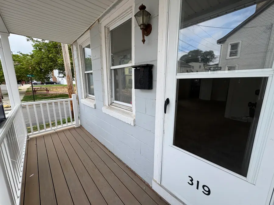 319 Borden St, Bordentown, NJ 08505 - #2