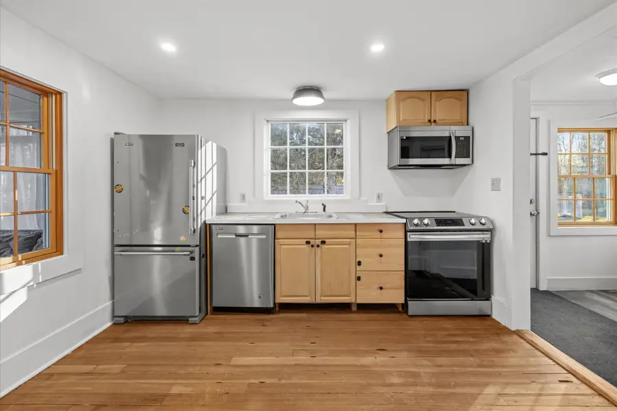 242 Enterprise St, Duxbury, MA 02332 - Image #3