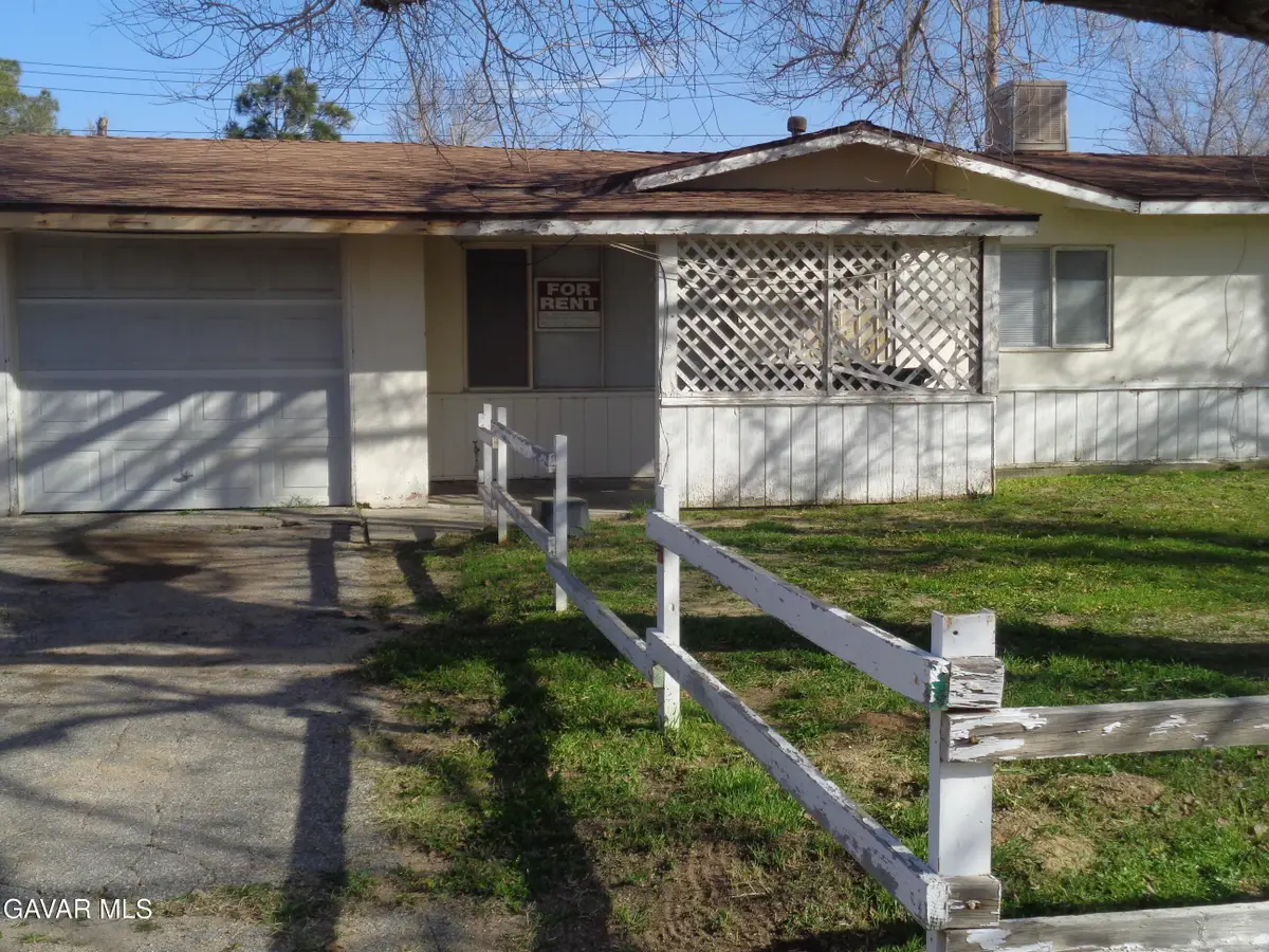 15950 Lawrence Dr., Mojave, CA 93501 - #1