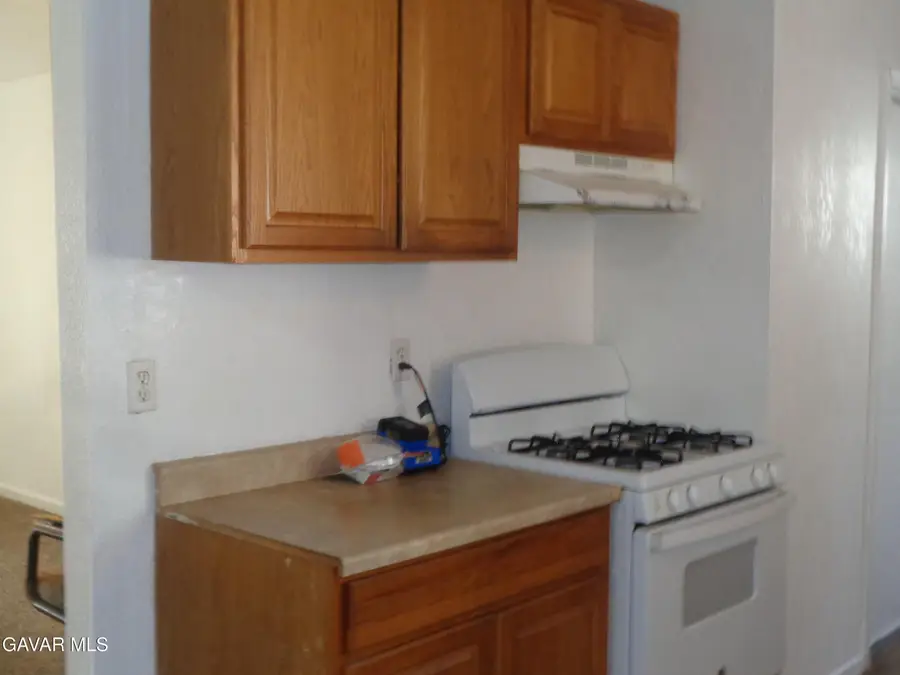 15950 Lawrence Dr., Mojave, CA 93501 - #3