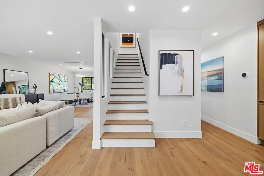 5032 Bluebell Avenue, Valley Village, CA 91607 - Image #2