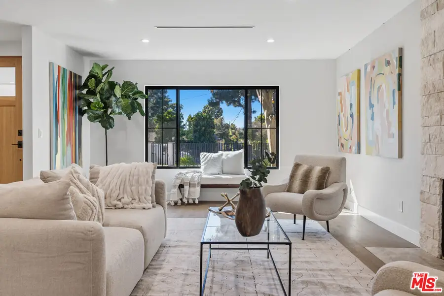 5032 Bluebell Avenue, Valley Village, CA 91607 - Image #3