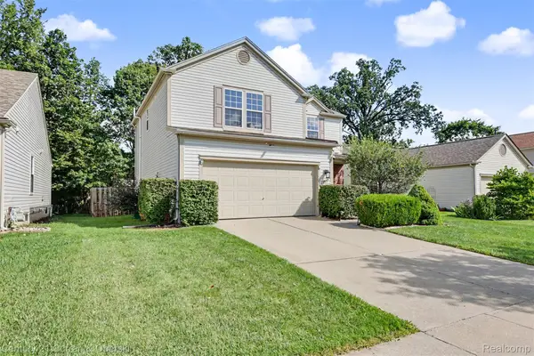 7055 Oakridge Drive, Ypsilanti Charter Township, MI 48197
