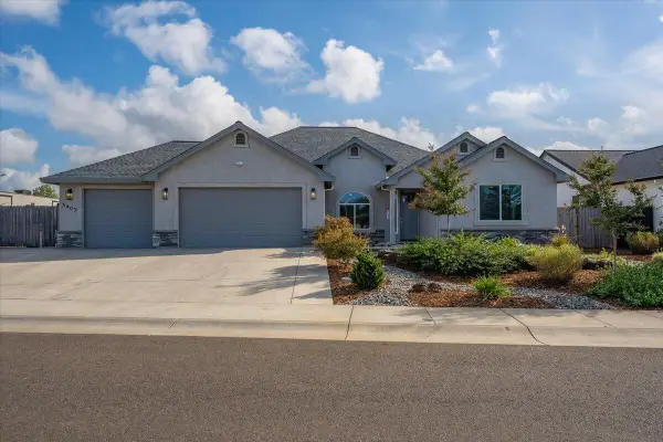 3405 Laver Street, Redding, CA 96002