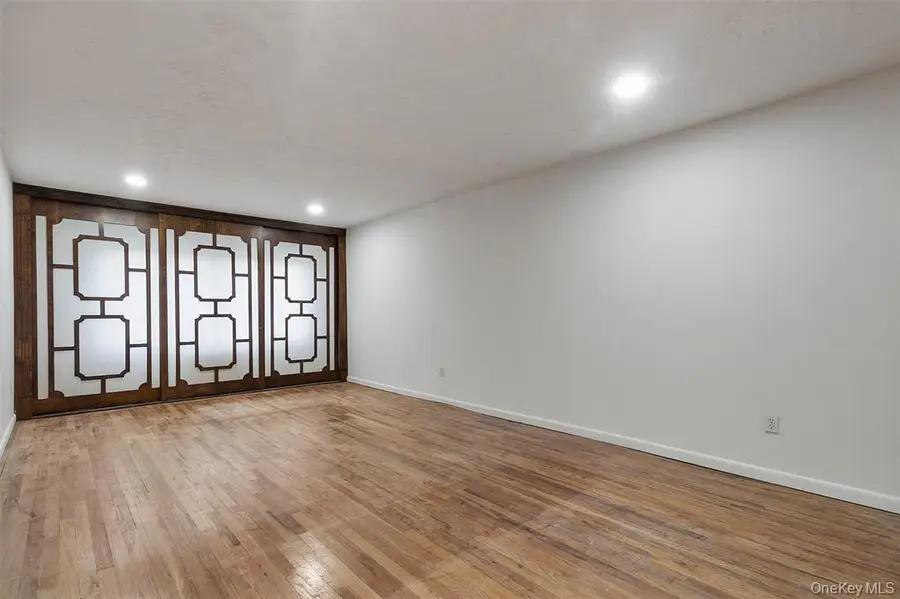 6  Regina Place, Yonkers, NY 10703 - #3