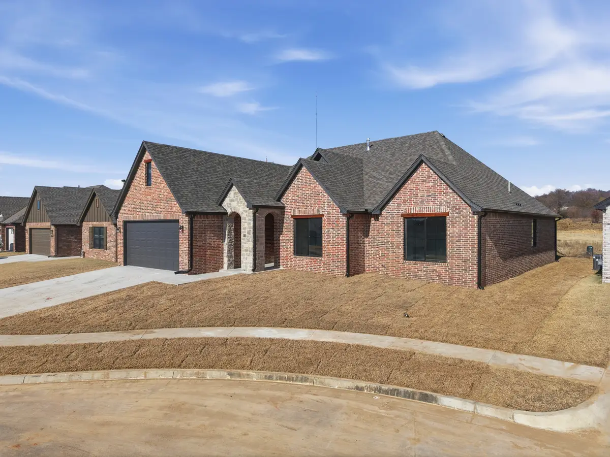 28019 E 107th Street S, Coweta, OK 74429 - Image #1