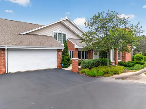 8779 Woodbridge Dr, Greendale, WI 53129