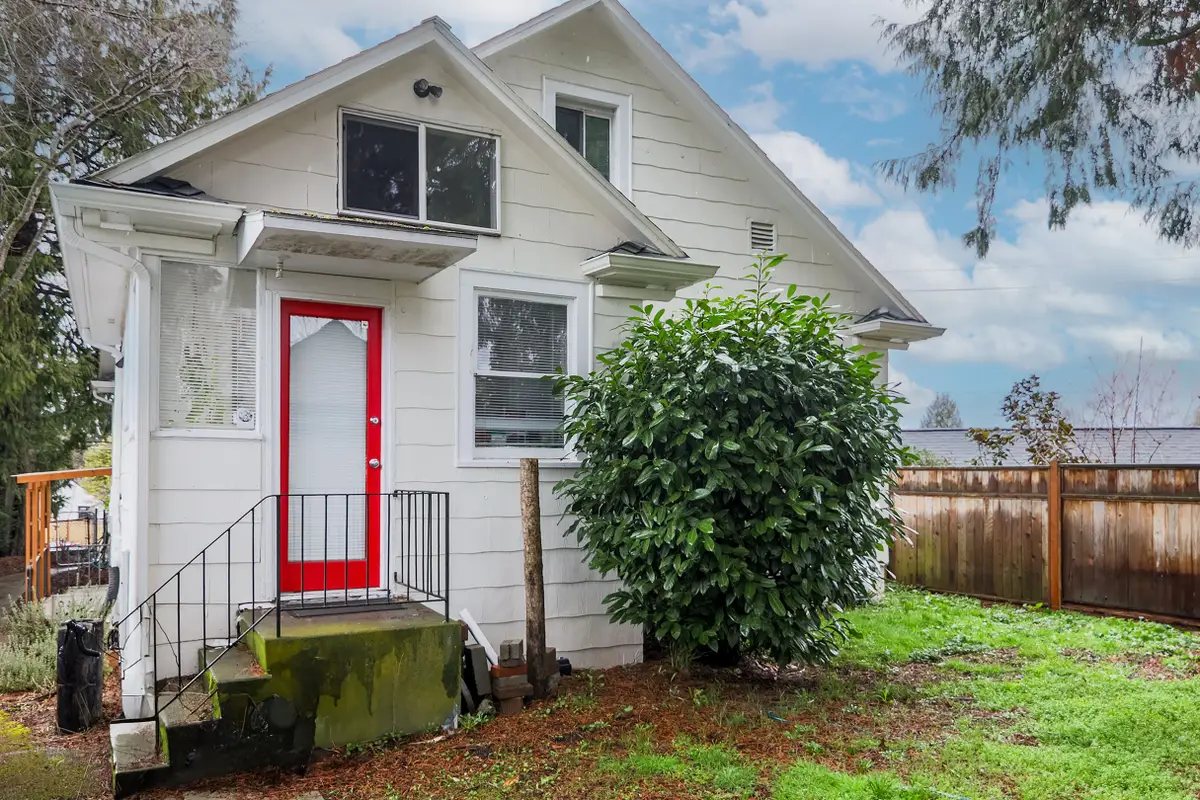 2209 E Roanoke Street, Seattle, WA 98112 - Image #1