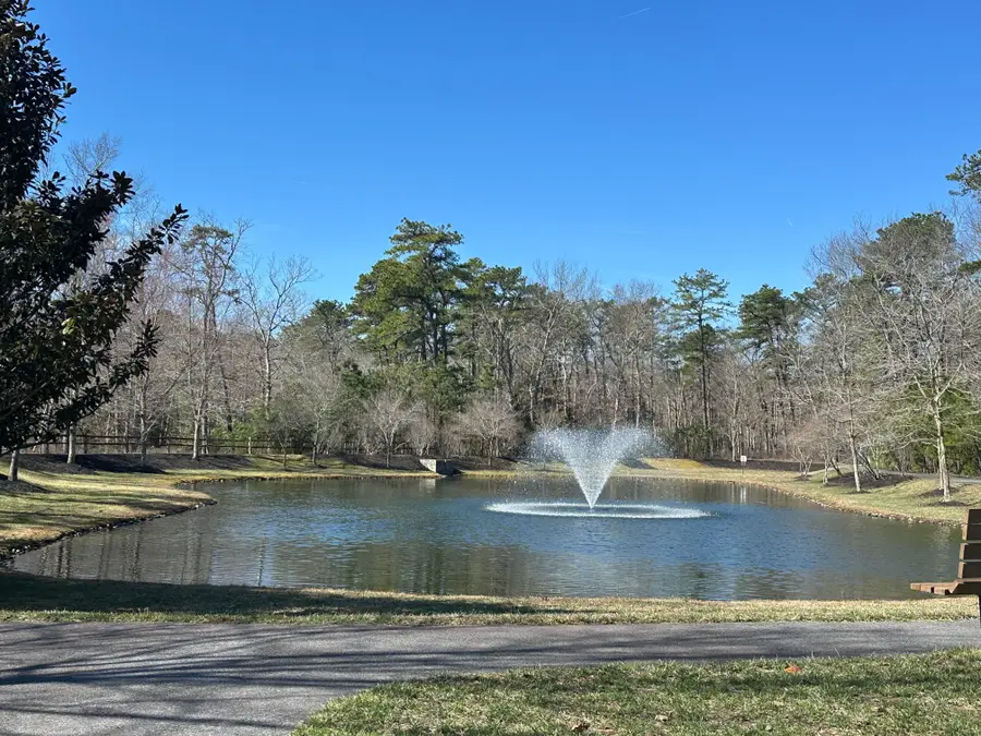 8 Highbury Ct, Smithville, NJ 08205 - #3