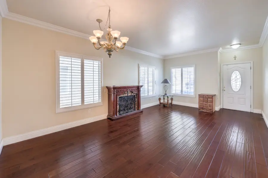 5409 Wells Cathedral Avenue, Las Vegas, NV 89130 - Image #2