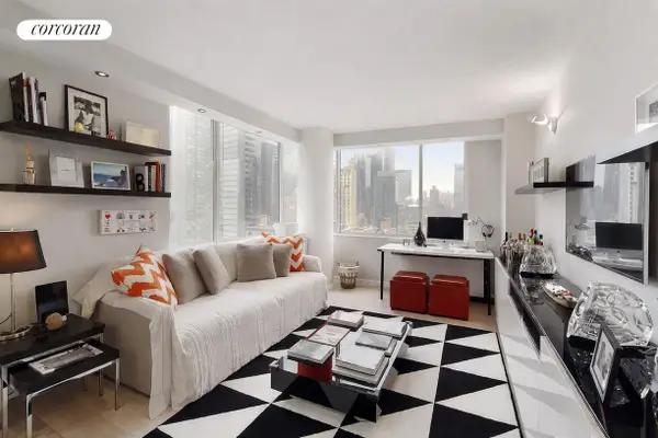 350 W 50th Street #20B, Manhattan, NY 10019