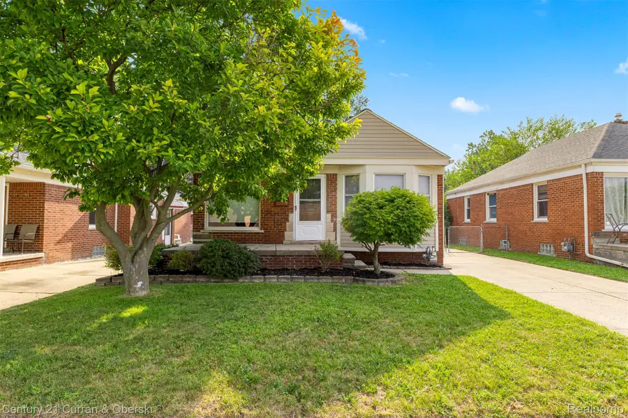 9299 Becker Avenue, Allen Park, MI 48101 - #2