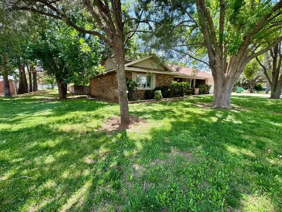 2010 Patricia Drive, Carlsbad, NM 88220 - #2
