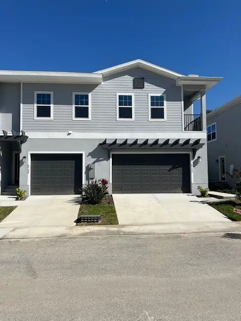 5721 Desert Rose Pl, Tampa, FL 33615 - #1