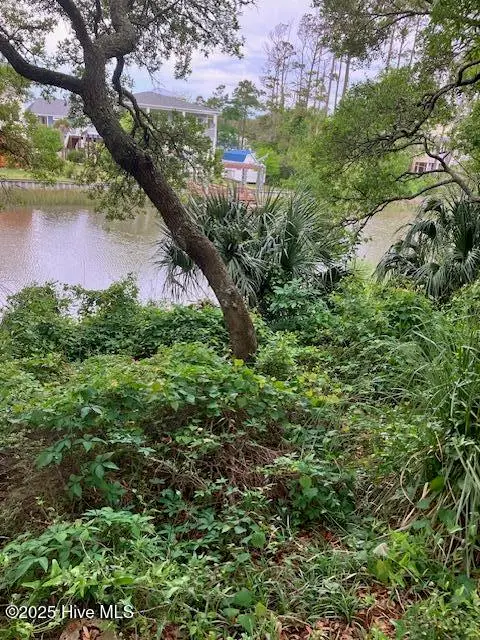 121 SW 13th Street, Oak Island, NC 28465
