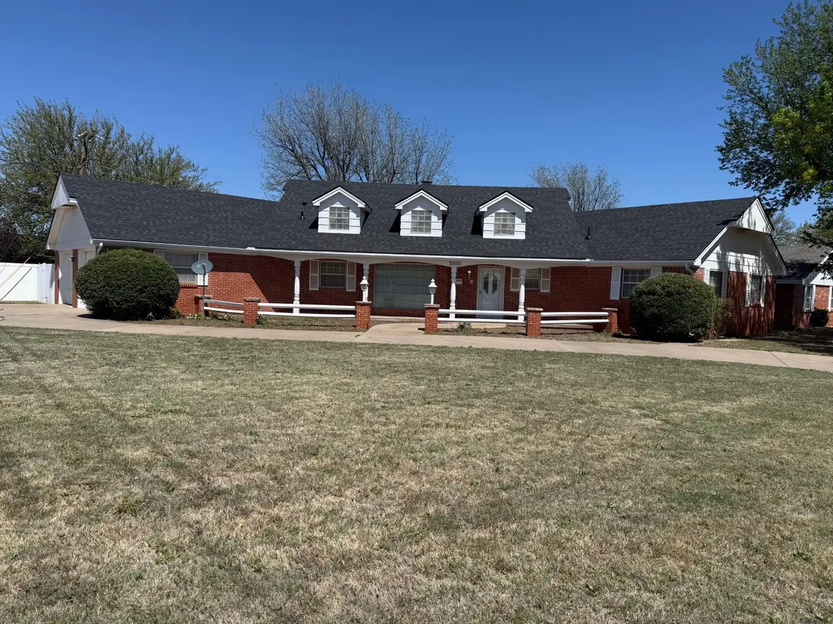 1000 N Byers Avenue, Mangum, OK 73554 - #1