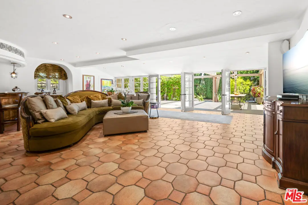 512 N Palm Drive, Beverly Hills, CA 90210 - #1