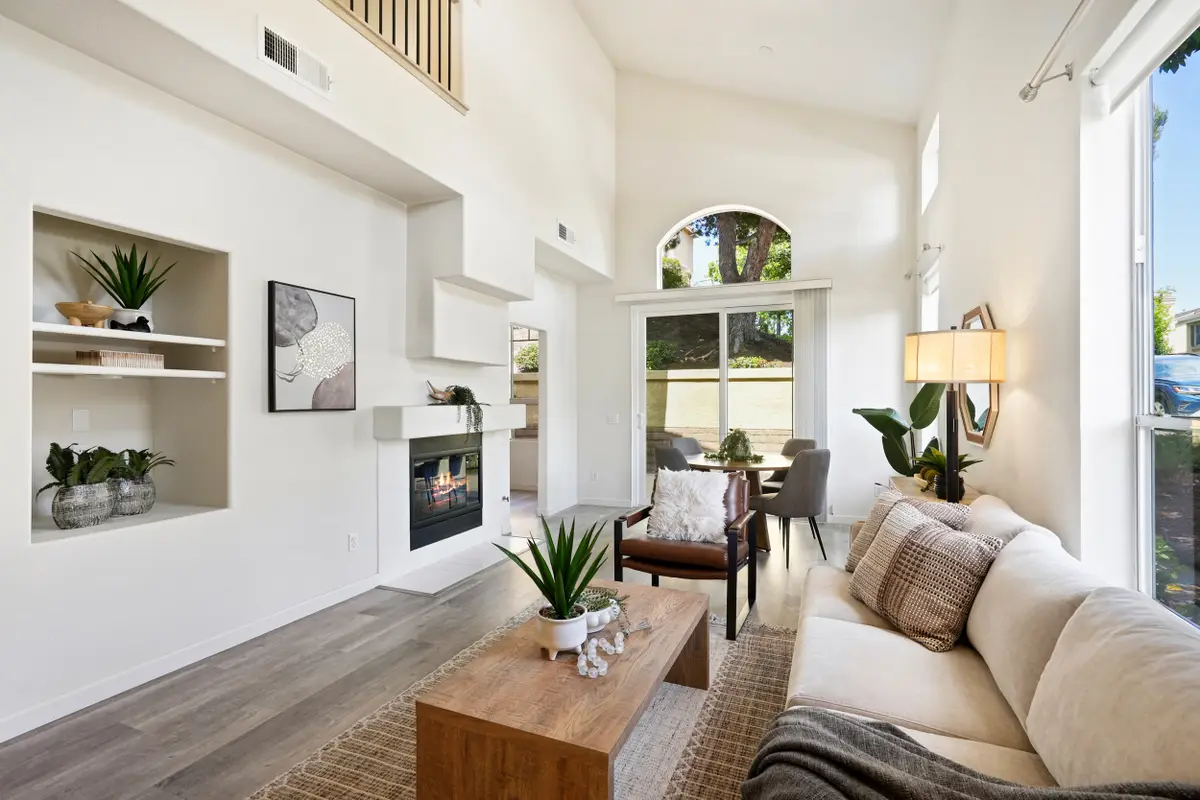 3696 Ruette De Ville, San Diego, CA 92130 - #1