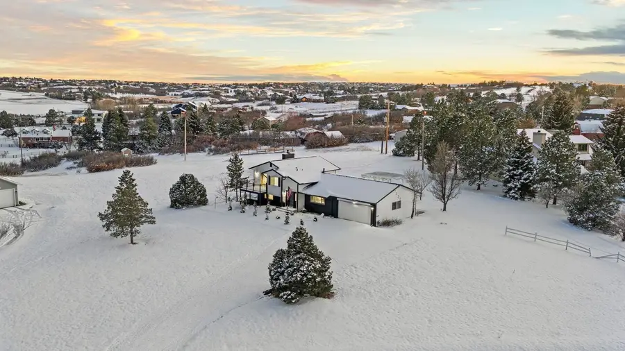 9232 N Surrey Dr, Castle Rock, CO 80108 - #2