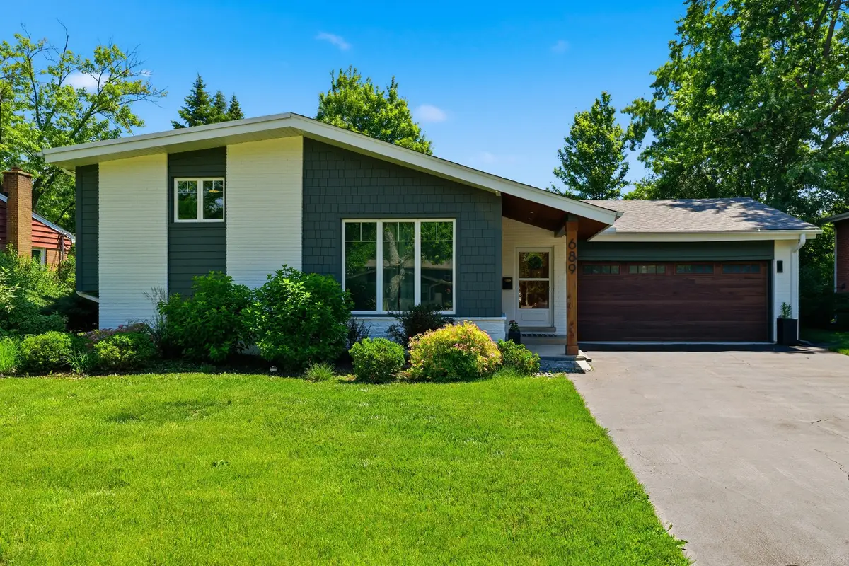 689 Timber Hill Road, Deerfield, IL 60015 - #1