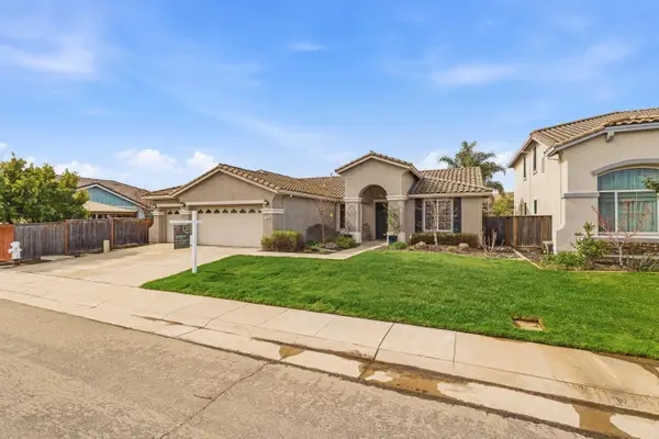 7998 Double Eagle Way, Sacramento, CA 95829