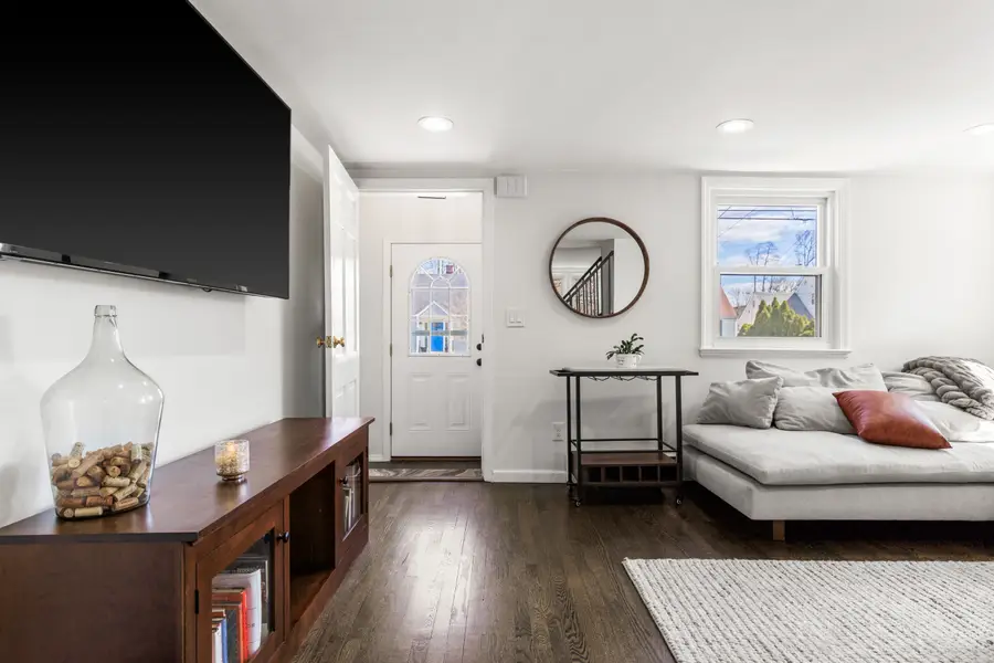 8 Bartlett Manor, Norwalk, CT 06850 - #3