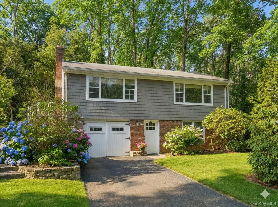 58 Oakdale Road, Centerport, NY 11721 - #2