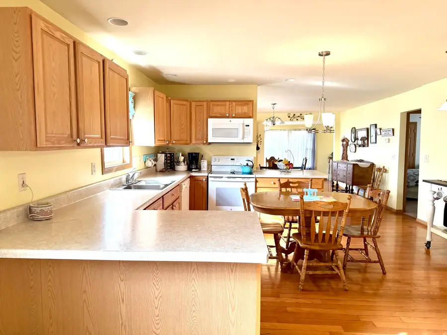 420 Adams Street, Ottawa, IL 61350 - #3