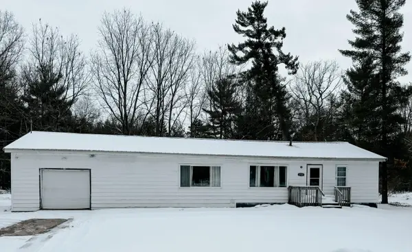 6724 Holton-duck Lake Road, Holton, MI 49425