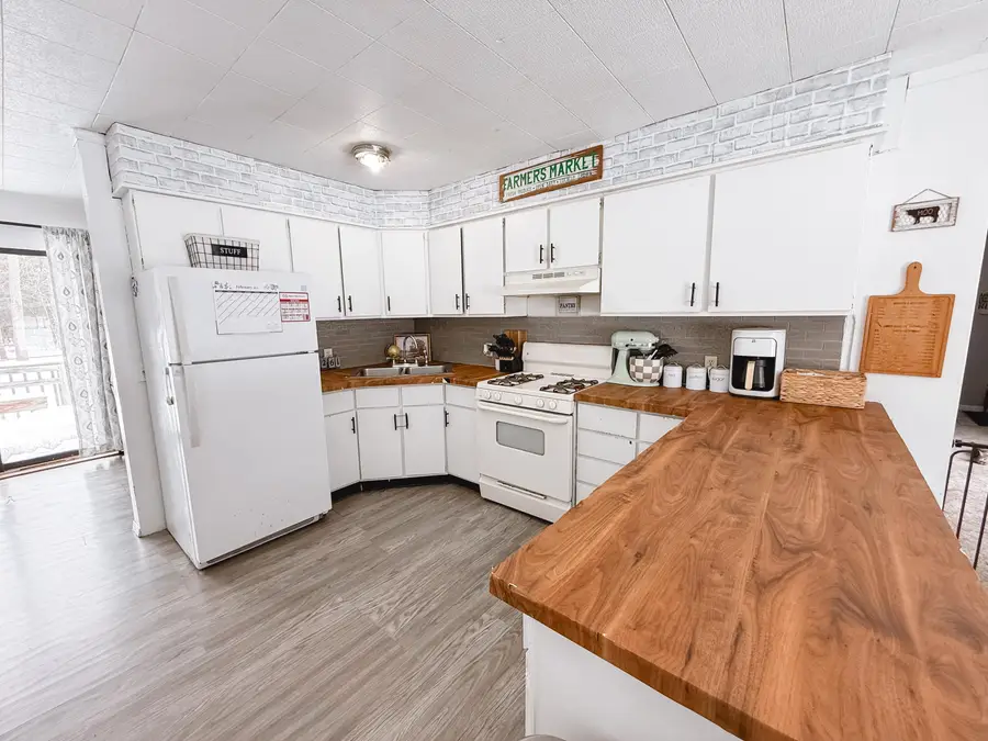 6724 Holton-duck Lake Road, Holton, MI 49425 - #3