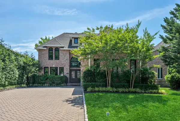 1152 Cumbermeade Road, Fort Lee, NJ 07024