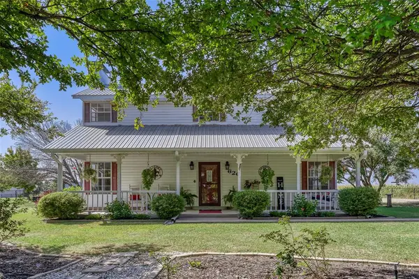 626 Epps Road, Palmer, TX 75152