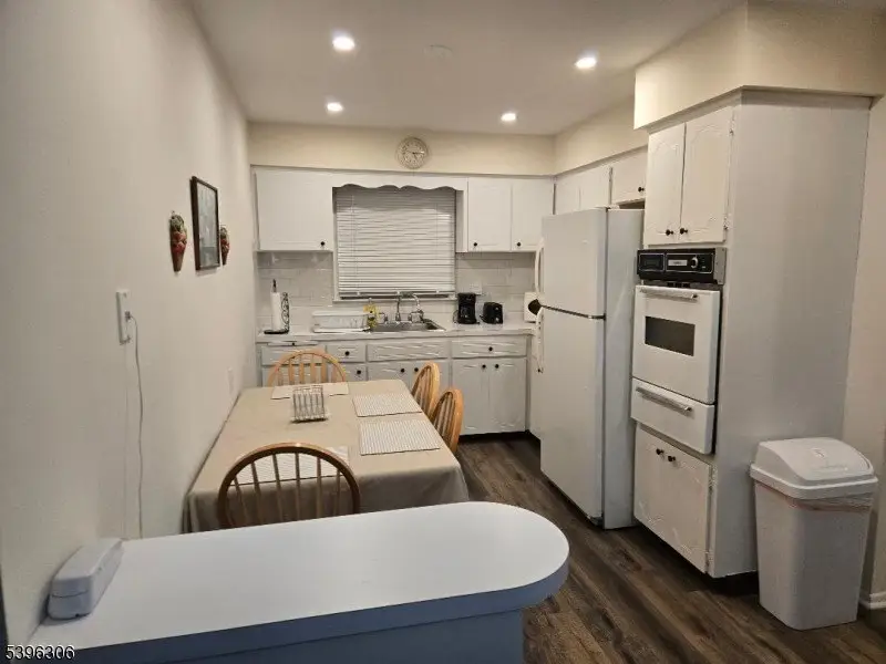 305 Kennedy Dr, Linden, NJ 07036-4418 - #2