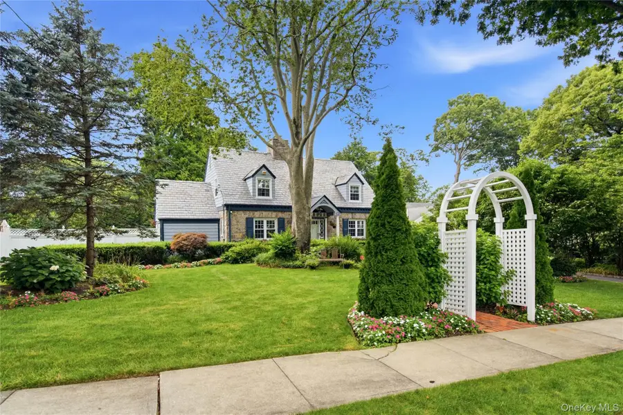 3 Carnegie Avenue, Cold Spring Harbor, NY 11724 - #2