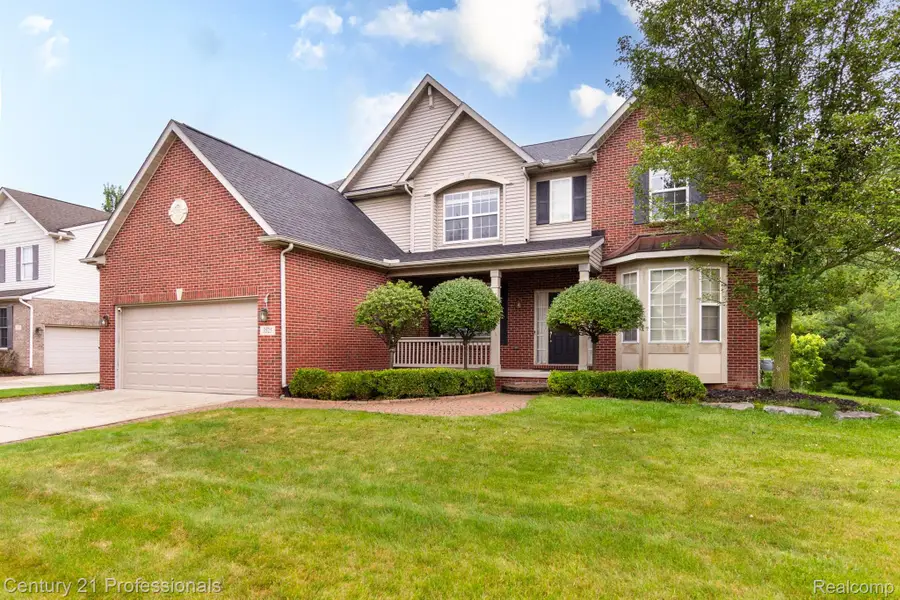 3525 Everett Drive, Rochester Hills, MI 48307 - #2