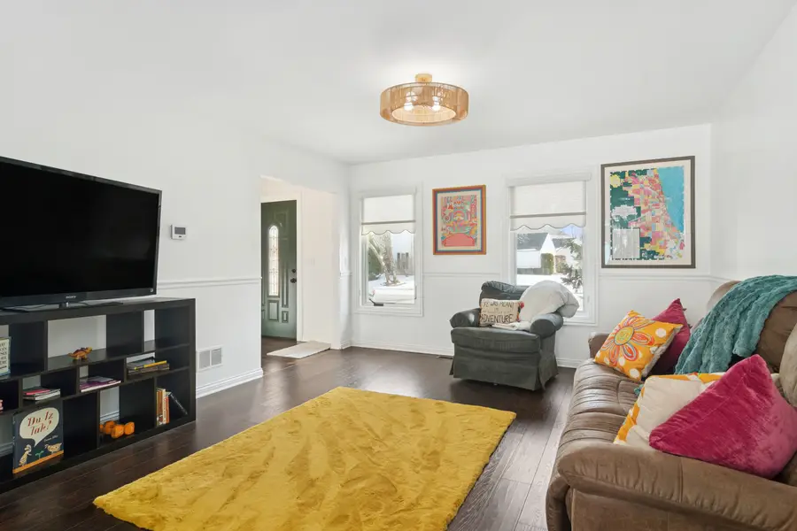 1318 Gail Drive, Buffalo Grove, IL 60089 - #2