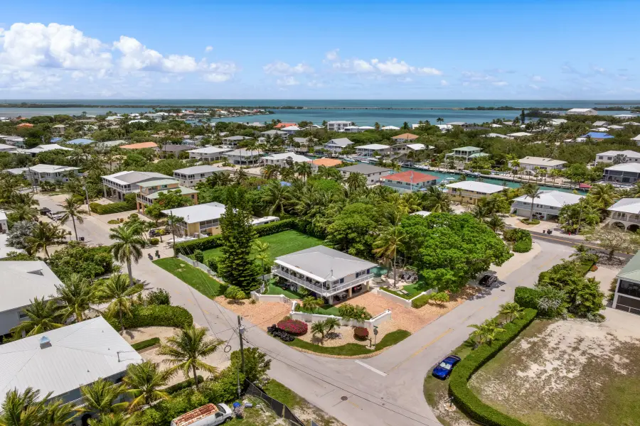 235 W Seaview Circle, Duck Key, FL 33050 - #2