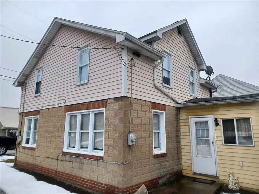 75 Nokomis Dr, Washington, PA 15301 - #3