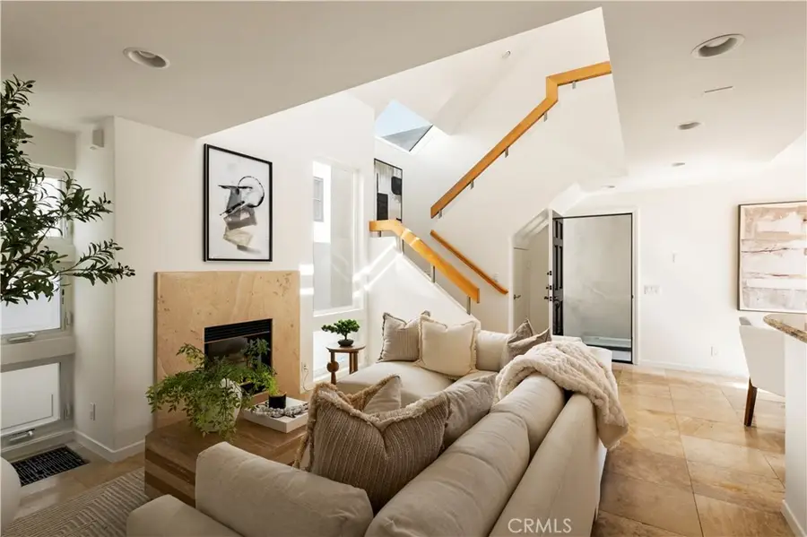 517 Larkspur, Corona Del Mar, CA 92625 - #3