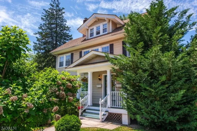 422 Valley Rd #2, Montclair, NJ 07043 - #2