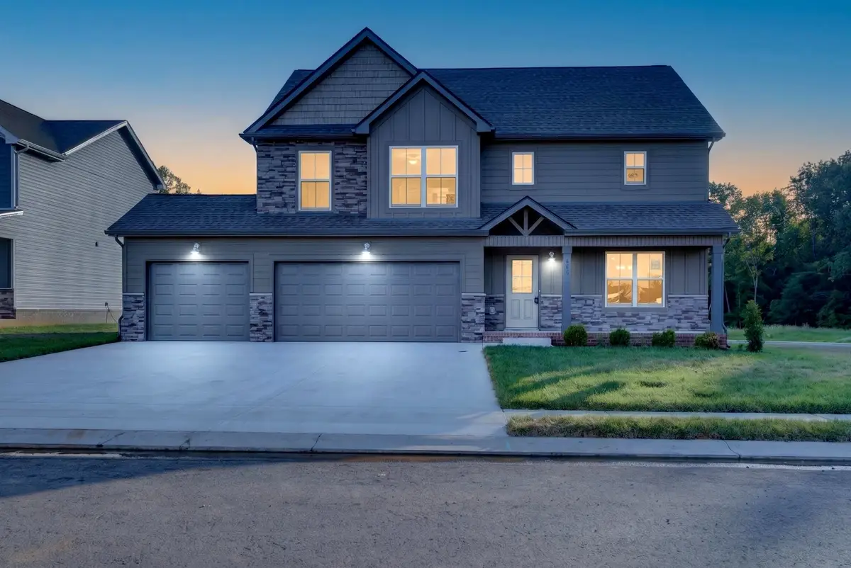 502 Willow Park Dr, Clarksville, TN 37043 - #1