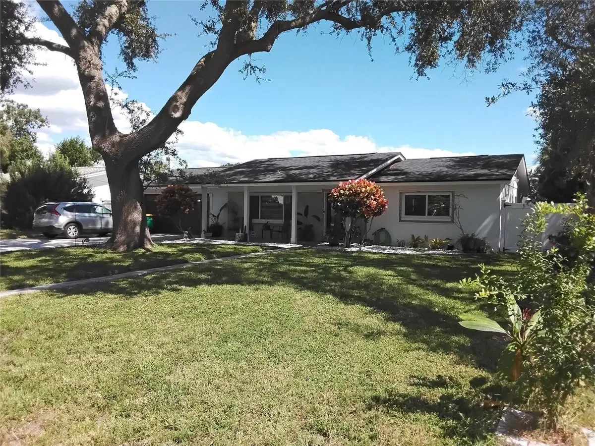571 LENTZ Road, Belleair Bluffs, FL 33770 - #1