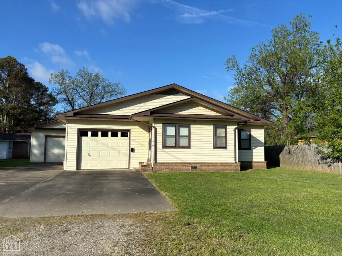 310 E Elm Street, Walnut Ridge, AR 72476 - #1