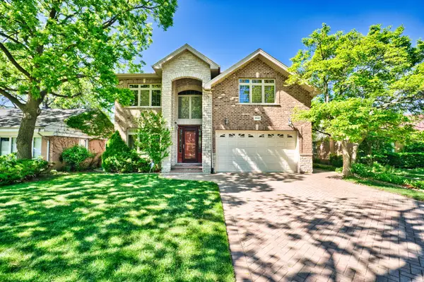 5044 Coyle Avenue, Skokie, IL 60077