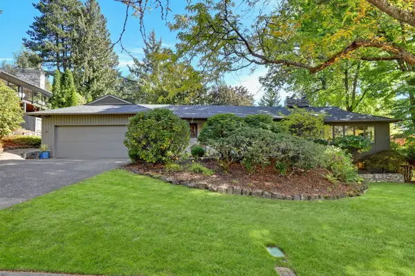 3646 SW 50th Ave, Portland, OR 97221